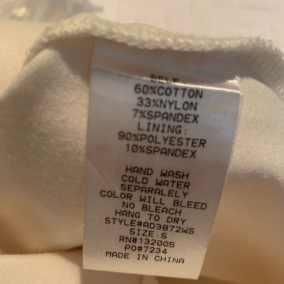 Alythea Off the Shoulder White Fitted Dress. Size Small - Picture 3 of 6